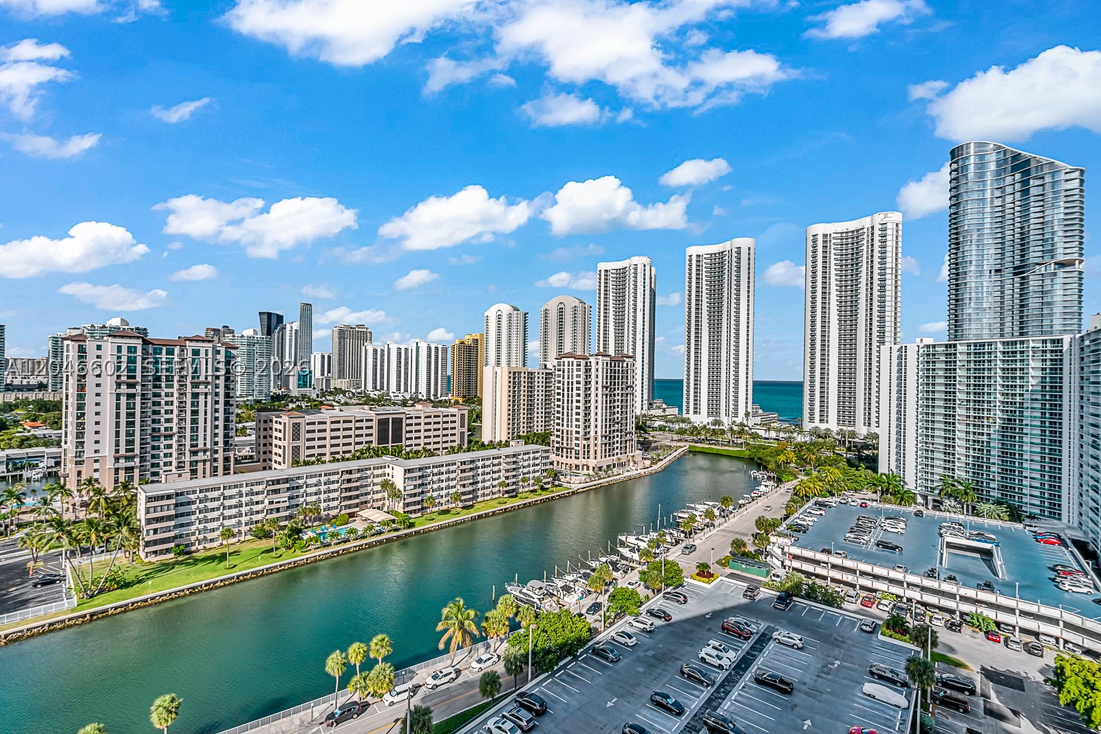 ARLEN HOUSE CONDO - Residential