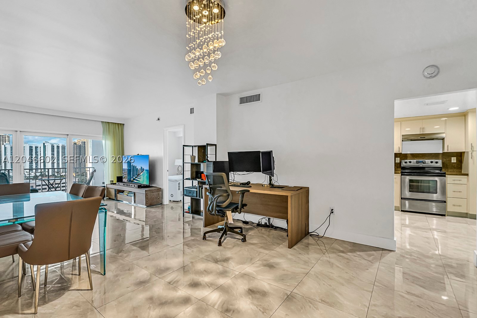 ARLEN HOUSE CONDO - Residential