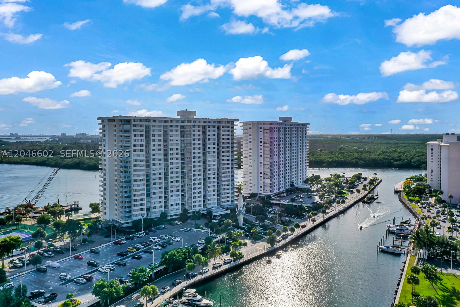 ARLEN HOUSE CONDO - Residential