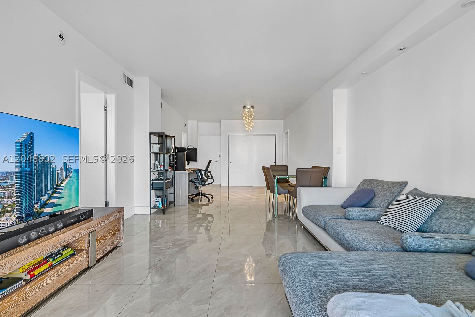 ARLEN HOUSE CONDO - Residential