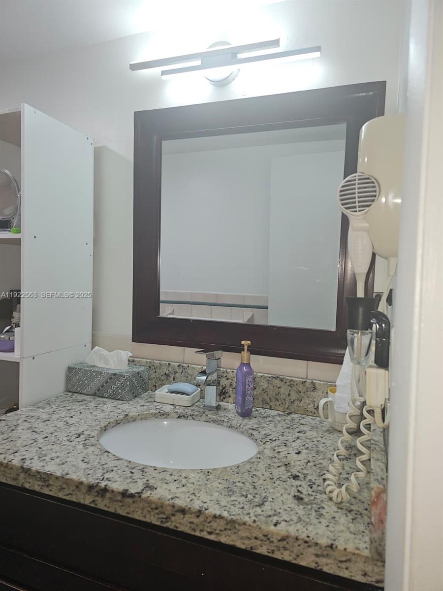SUMMIT CHASE CONDO - Residential