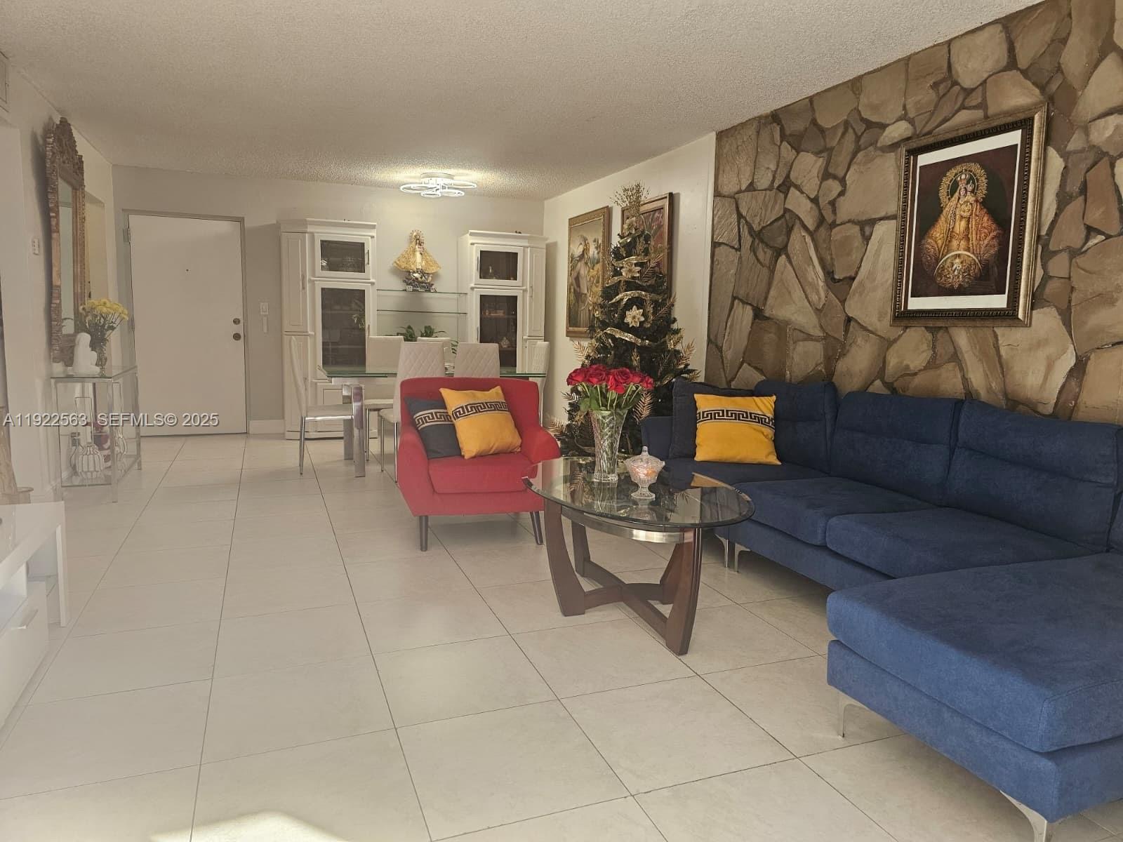 SUMMIT CHASE CONDO - Residential
