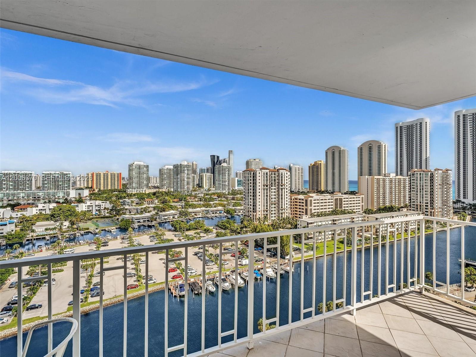 ARLEN HOUSE WEST CONDO - Residential