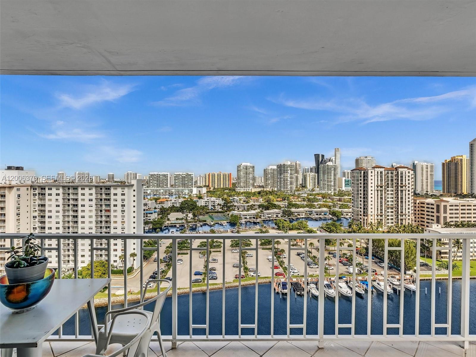 ARLEN HOUSE WEST CONDO - Residential