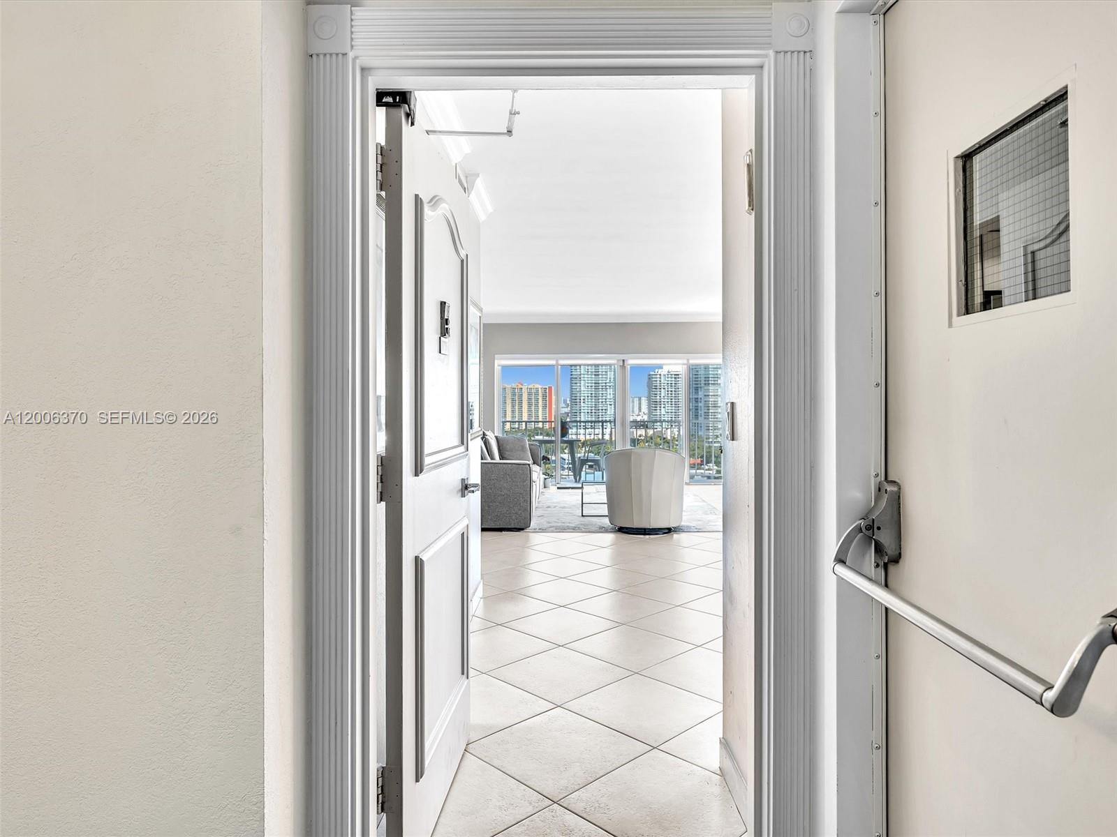 ARLEN HOUSE WEST CONDO - Residential