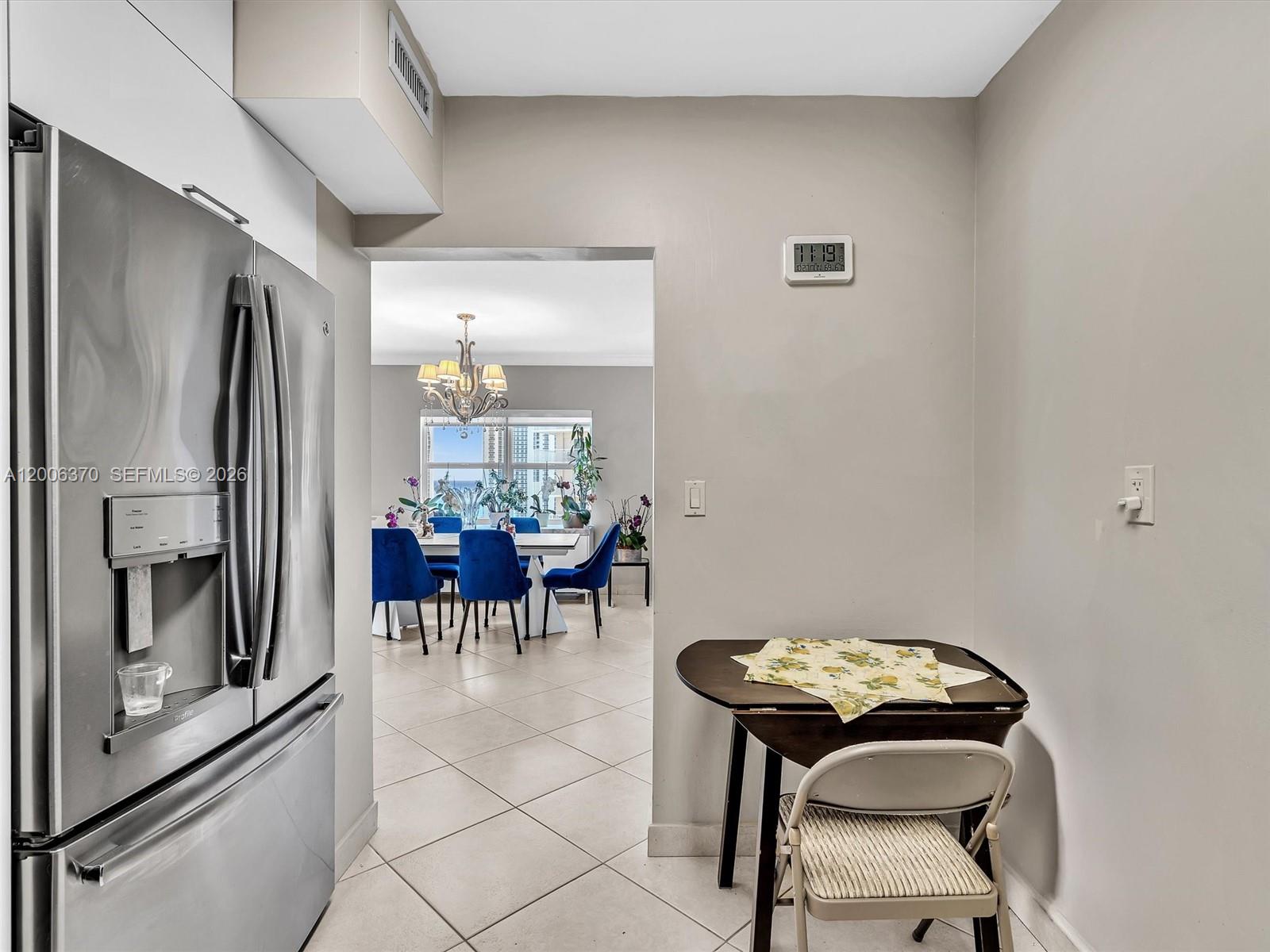 ARLEN HOUSE WEST CONDO - Residential