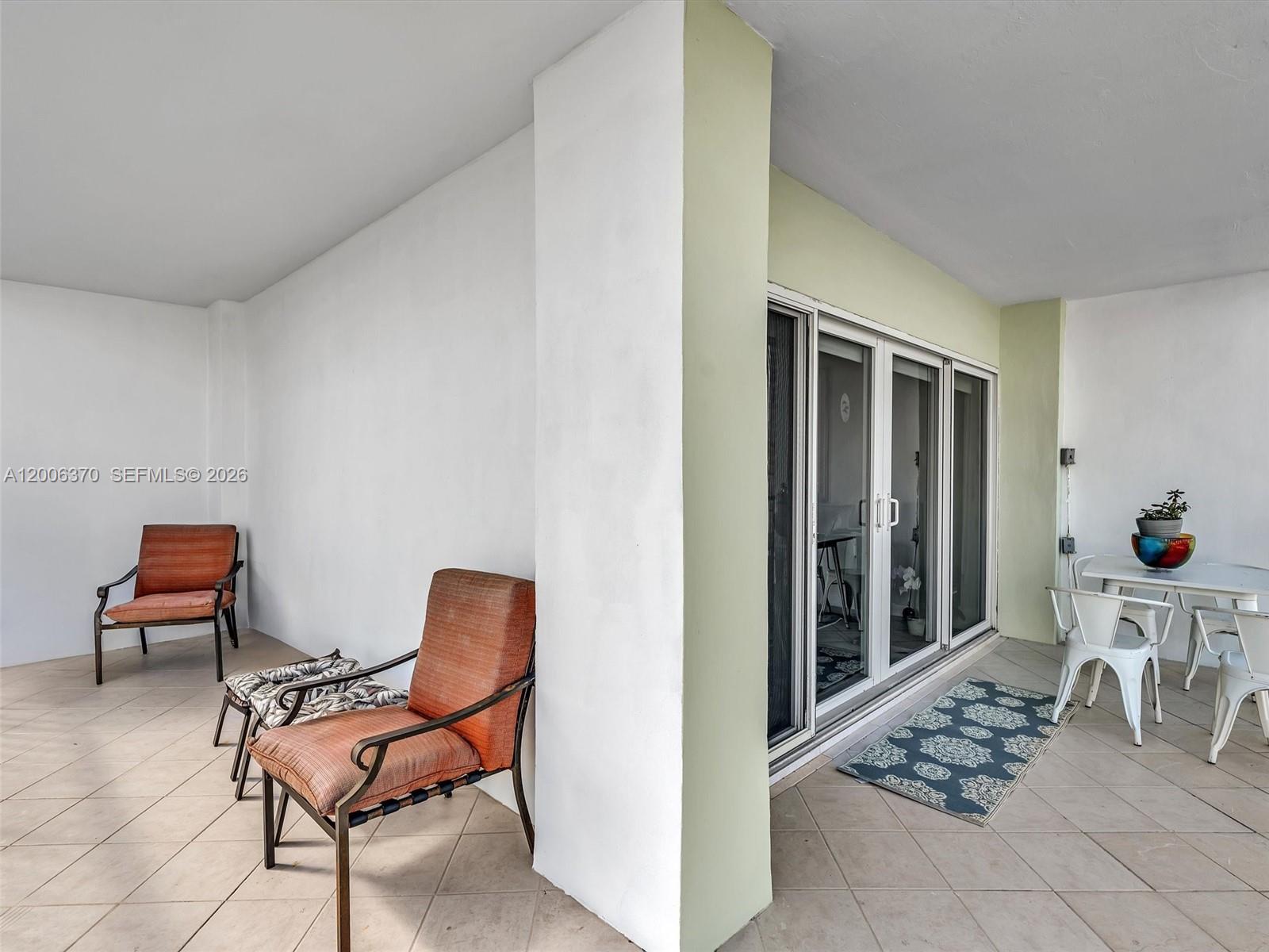 ARLEN HOUSE WEST CONDO - Residential