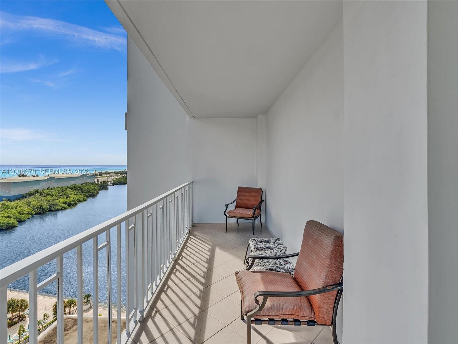 ARLEN HOUSE WEST CONDO - Residential
