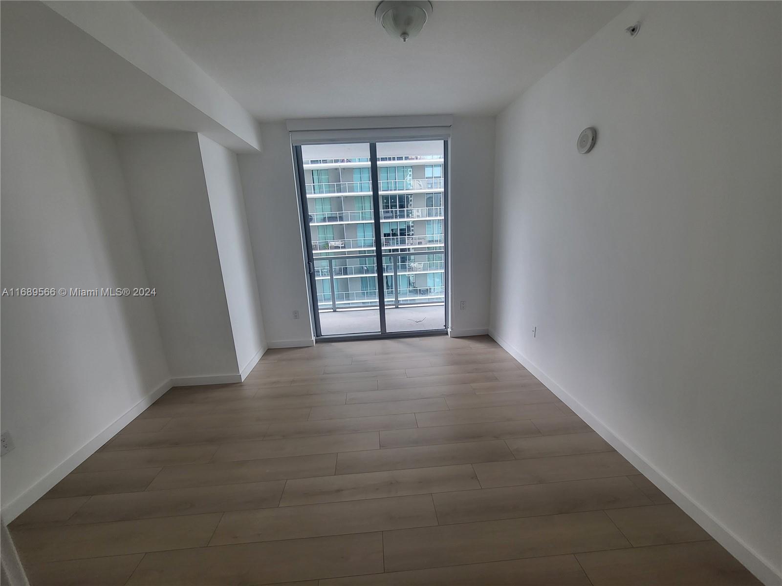 THE AXIS ON BRICKELL II C - Residential Lease