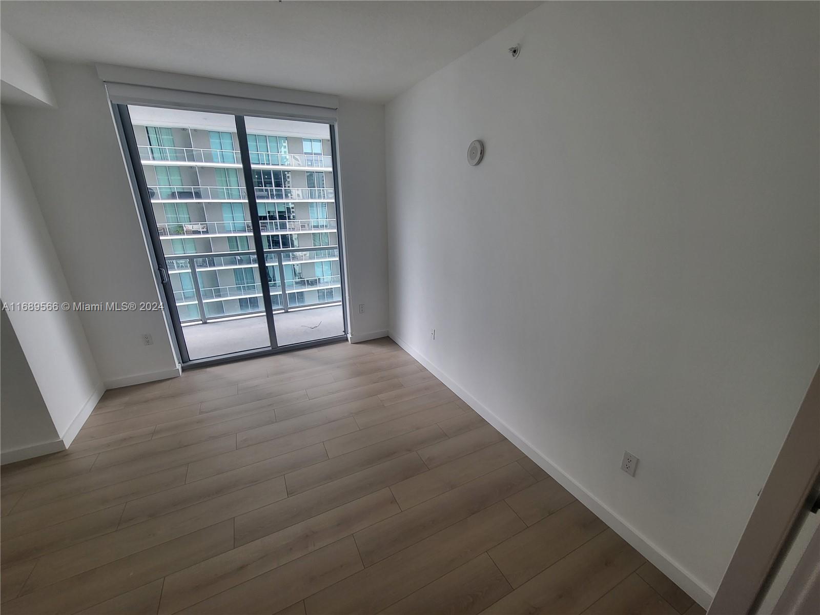 THE AXIS ON BRICKELL II C - Residential Lease