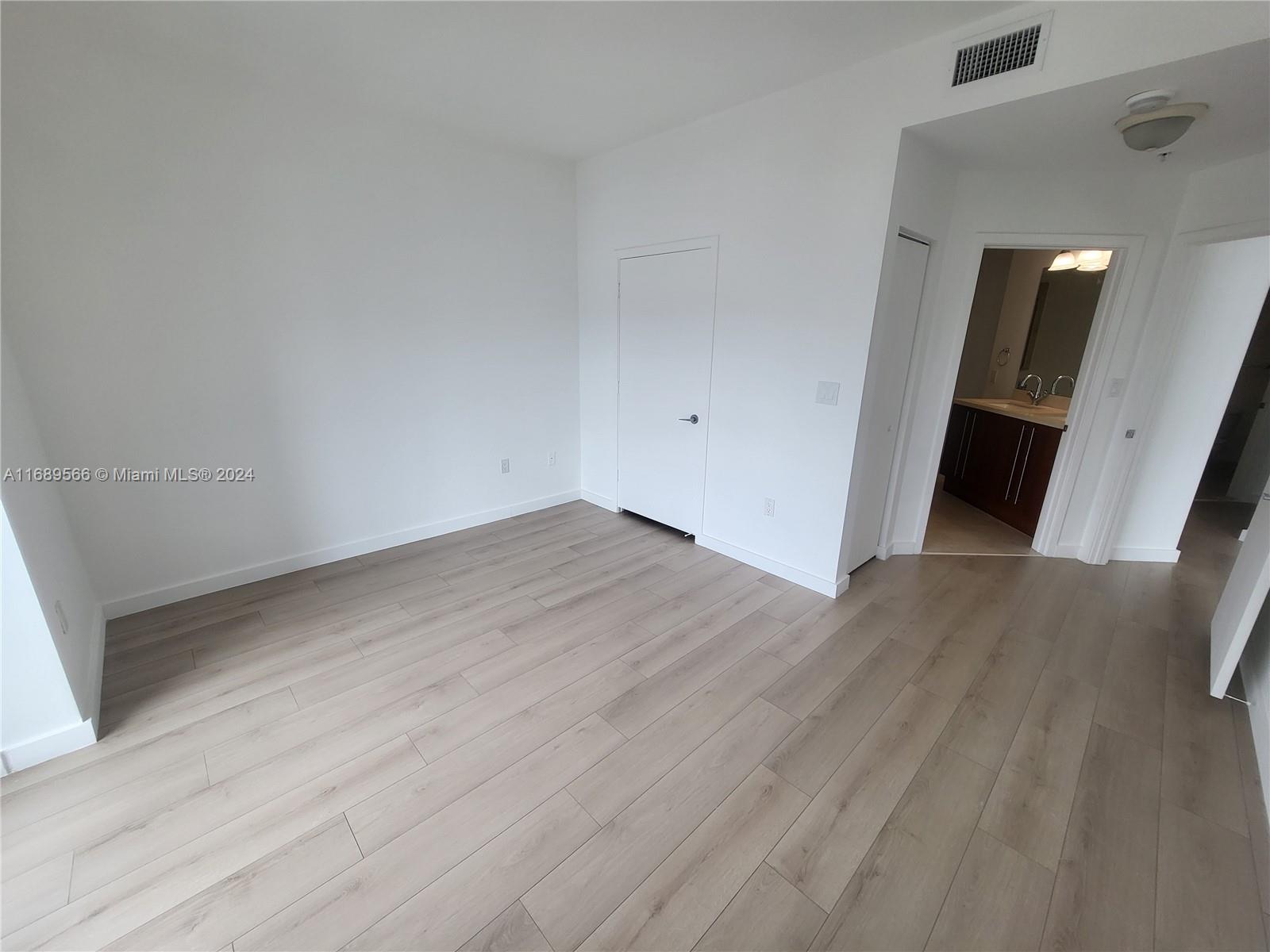 THE AXIS ON BRICKELL II C - Residential Lease