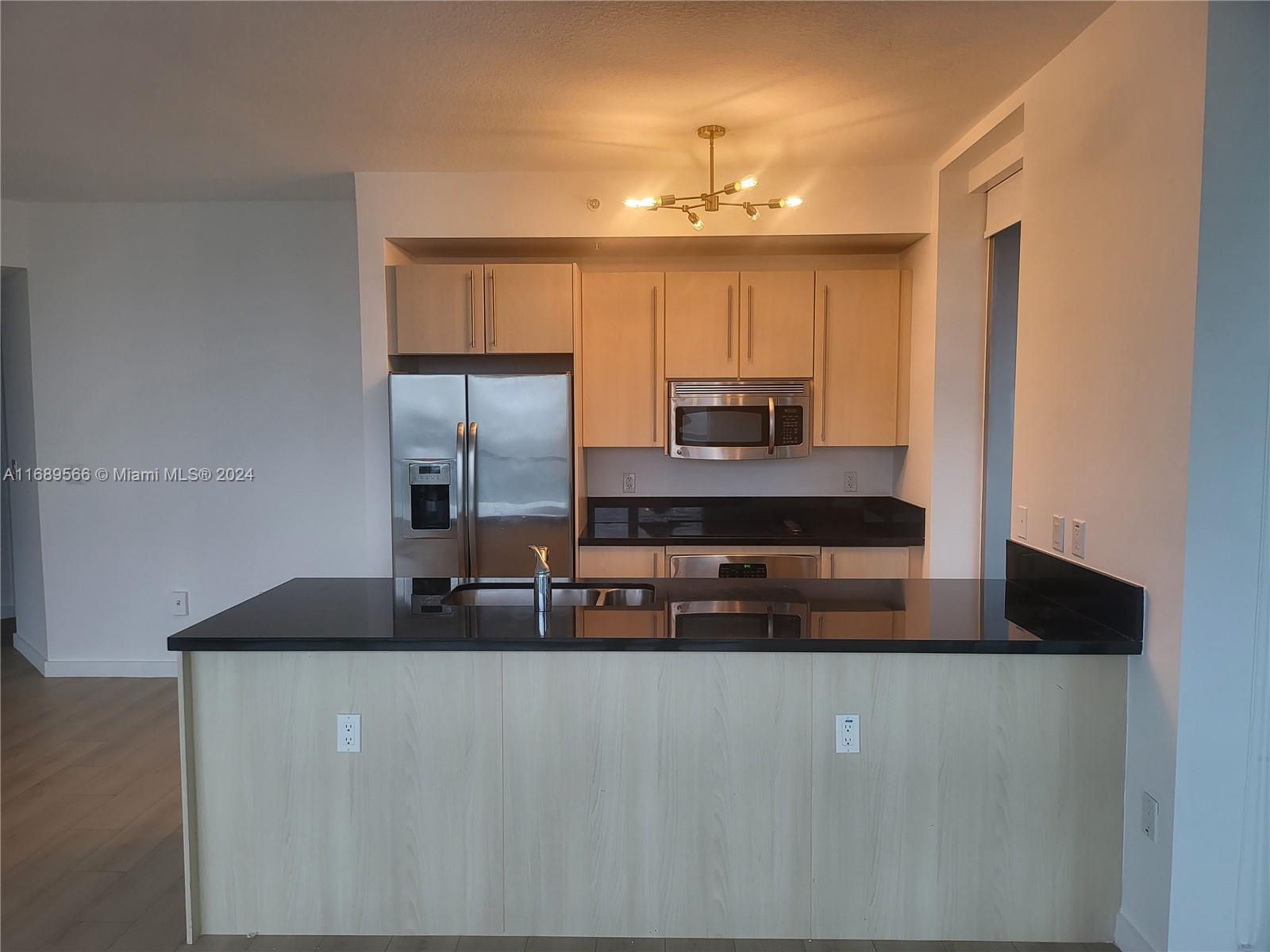 THE AXIS ON BRICKELL II C - Residential Lease