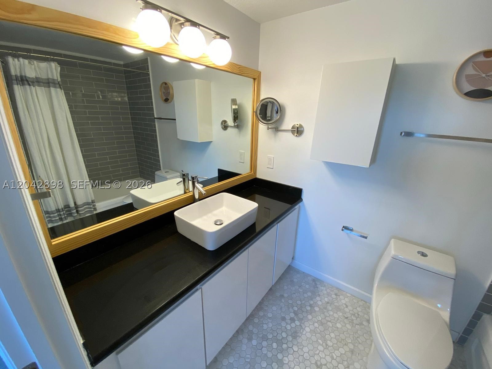 CORAL PLAZA OF MIAMI COND - Residential Lease