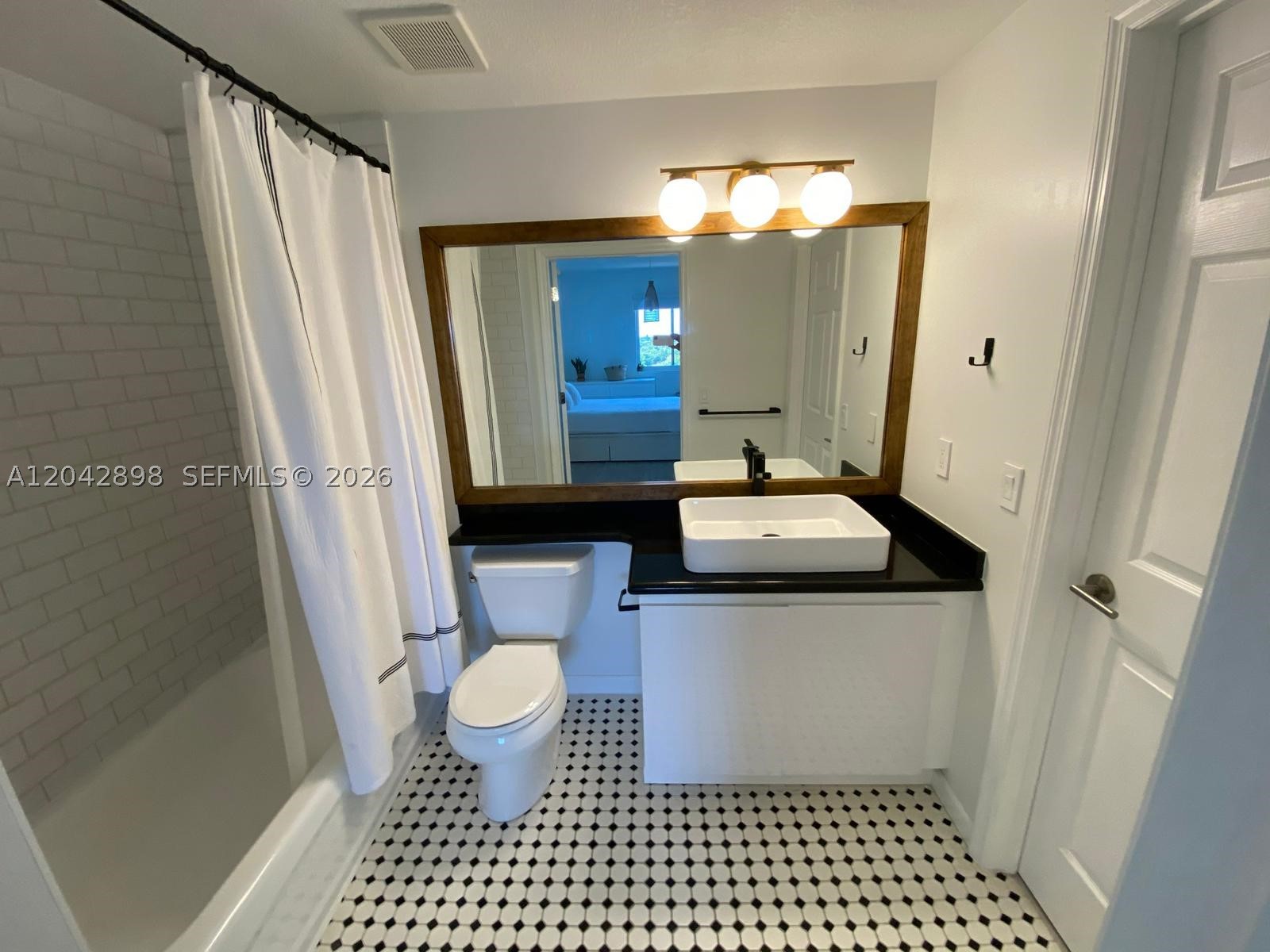 CORAL PLAZA OF MIAMI COND - Residential Lease