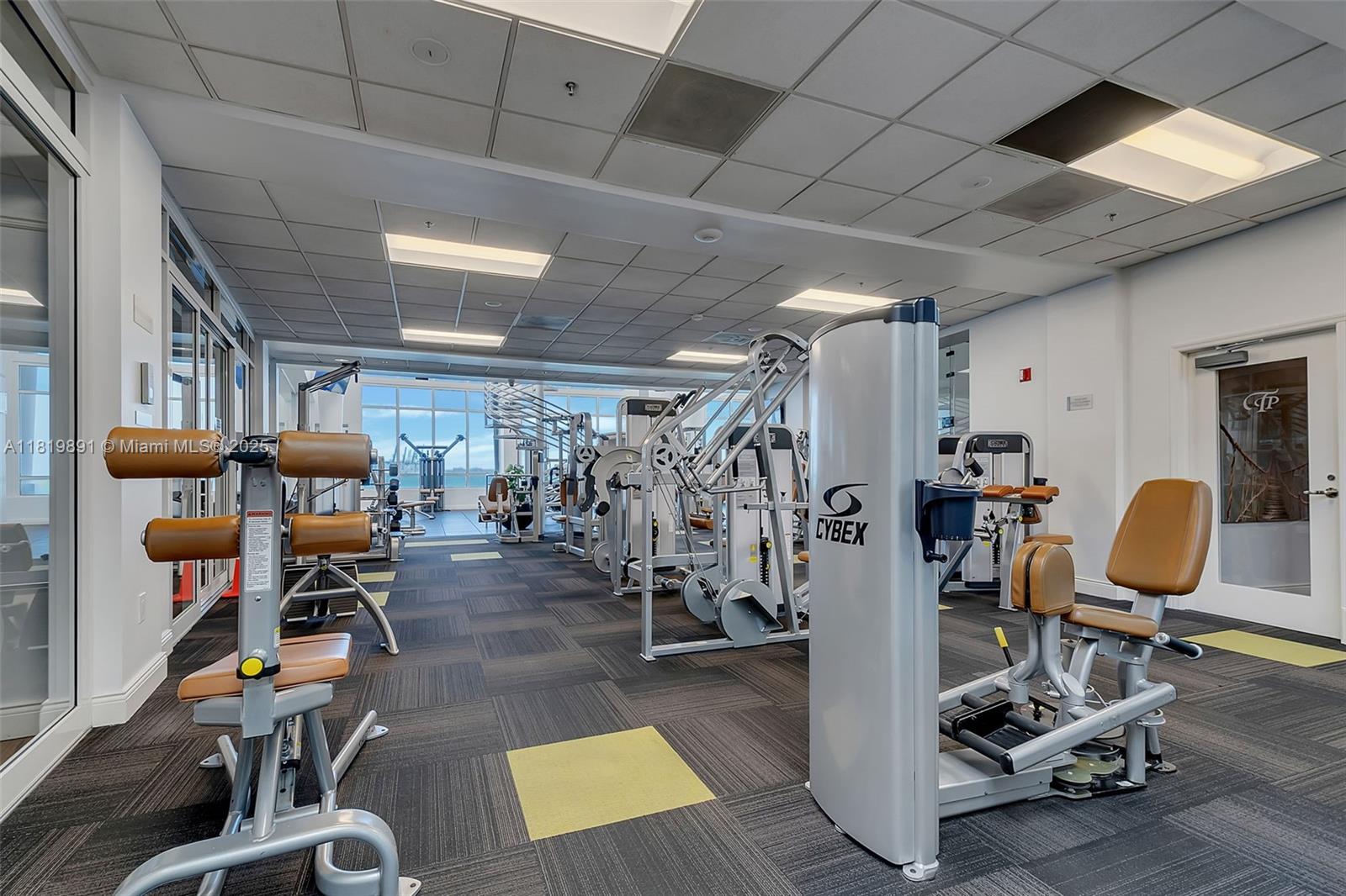 THREE TEQUESTA POINT COND - Residential