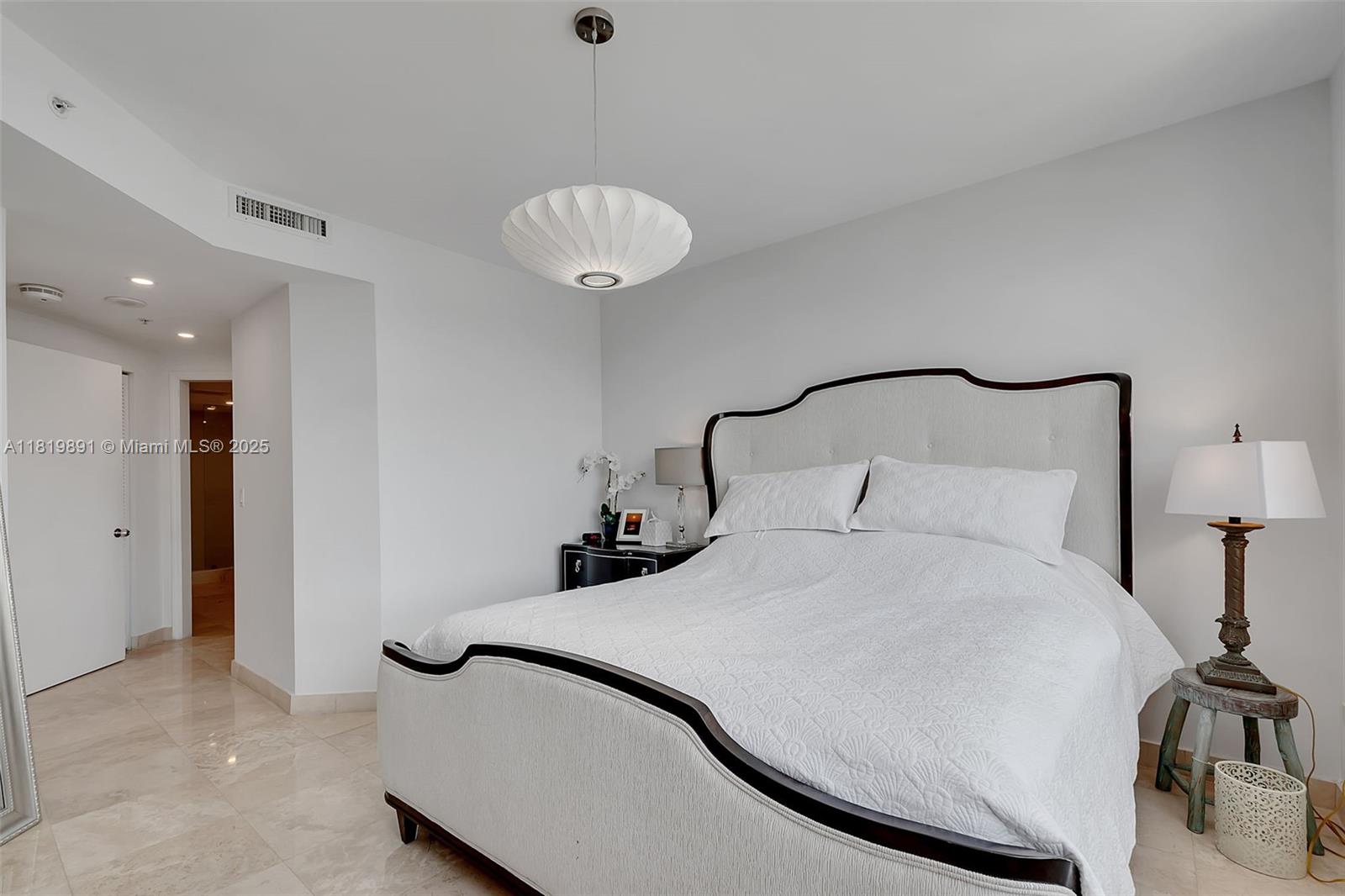 THREE TEQUESTA POINT COND - Residential