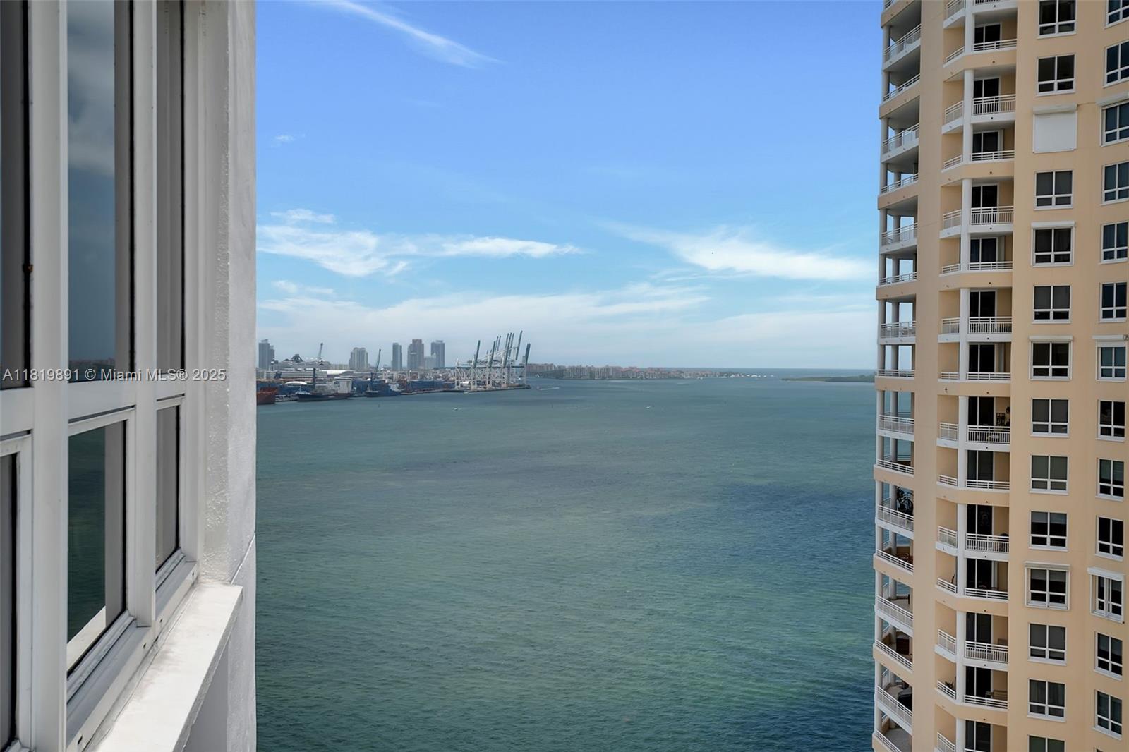 THREE TEQUESTA POINT COND - Residential