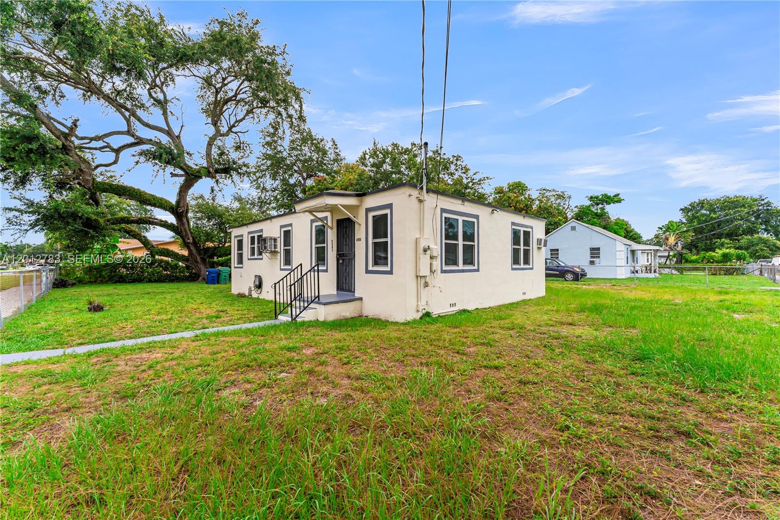 AIRLINE ESTATES UNIT 1 - Residential