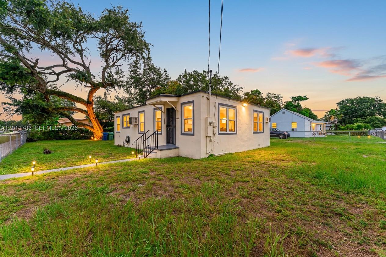AIRLINE ESTATES UNIT 1 - Residential