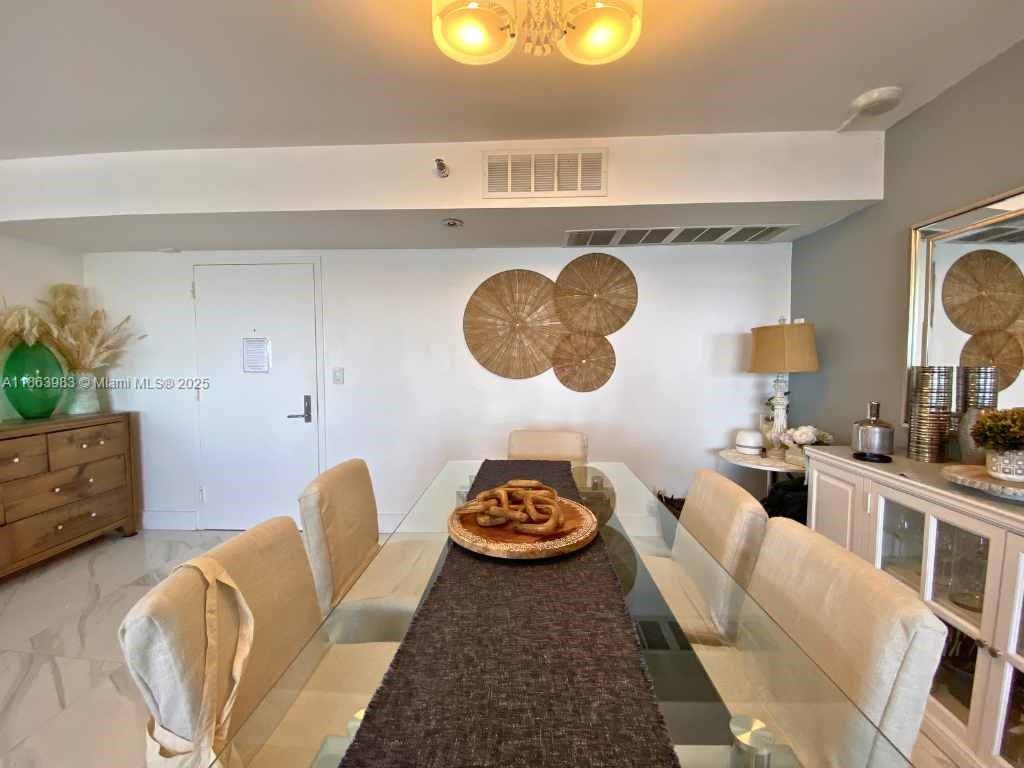 MYSTIC POINTE TOWER 500 C - Residential