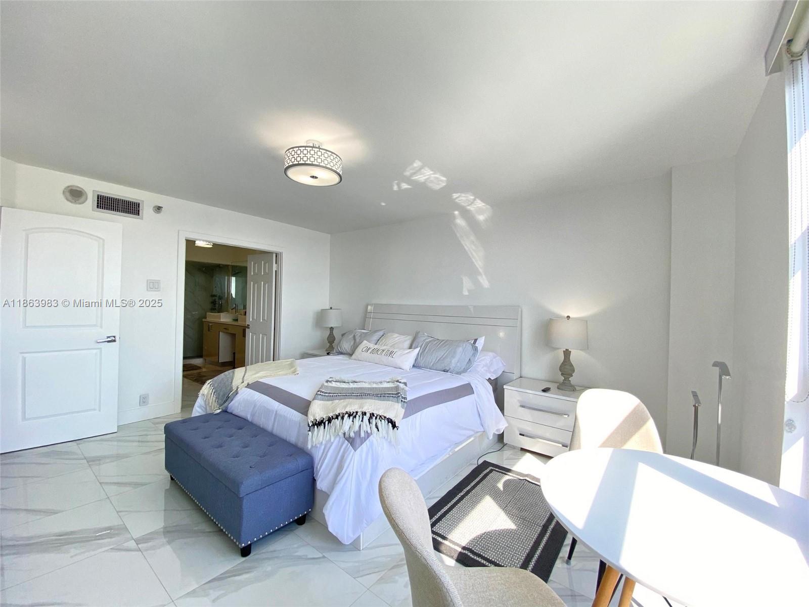 MYSTIC POINTE TOWER 500 C - Residential