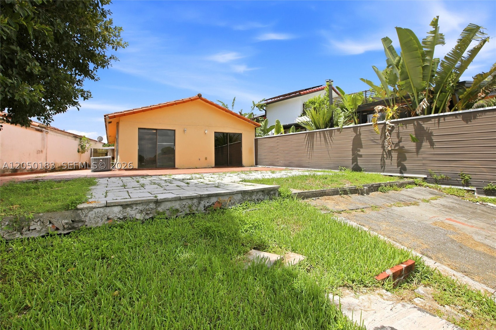 EL PRADO BY THE LAKE - Residential