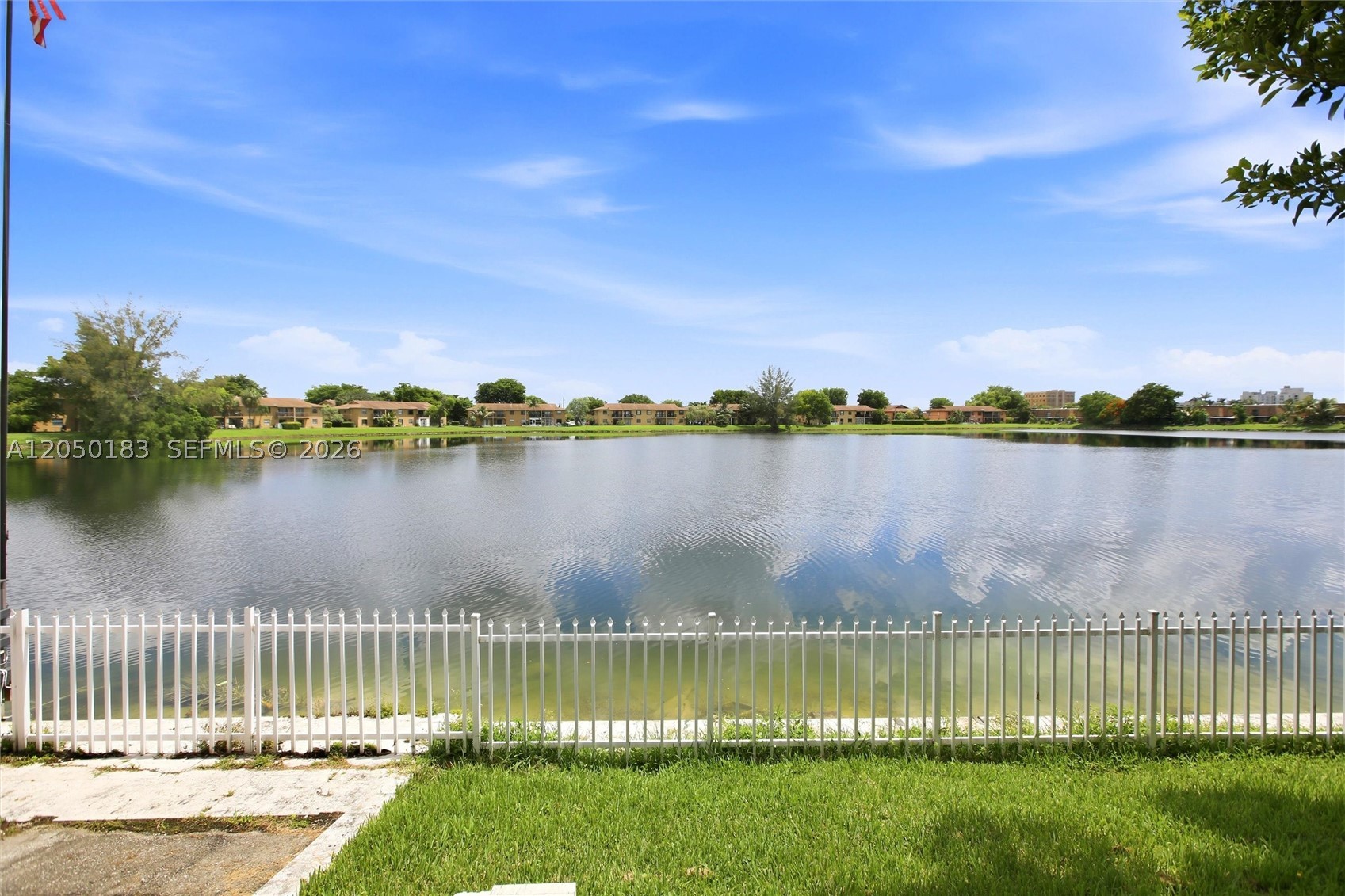 EL PRADO BY THE LAKE - Residential