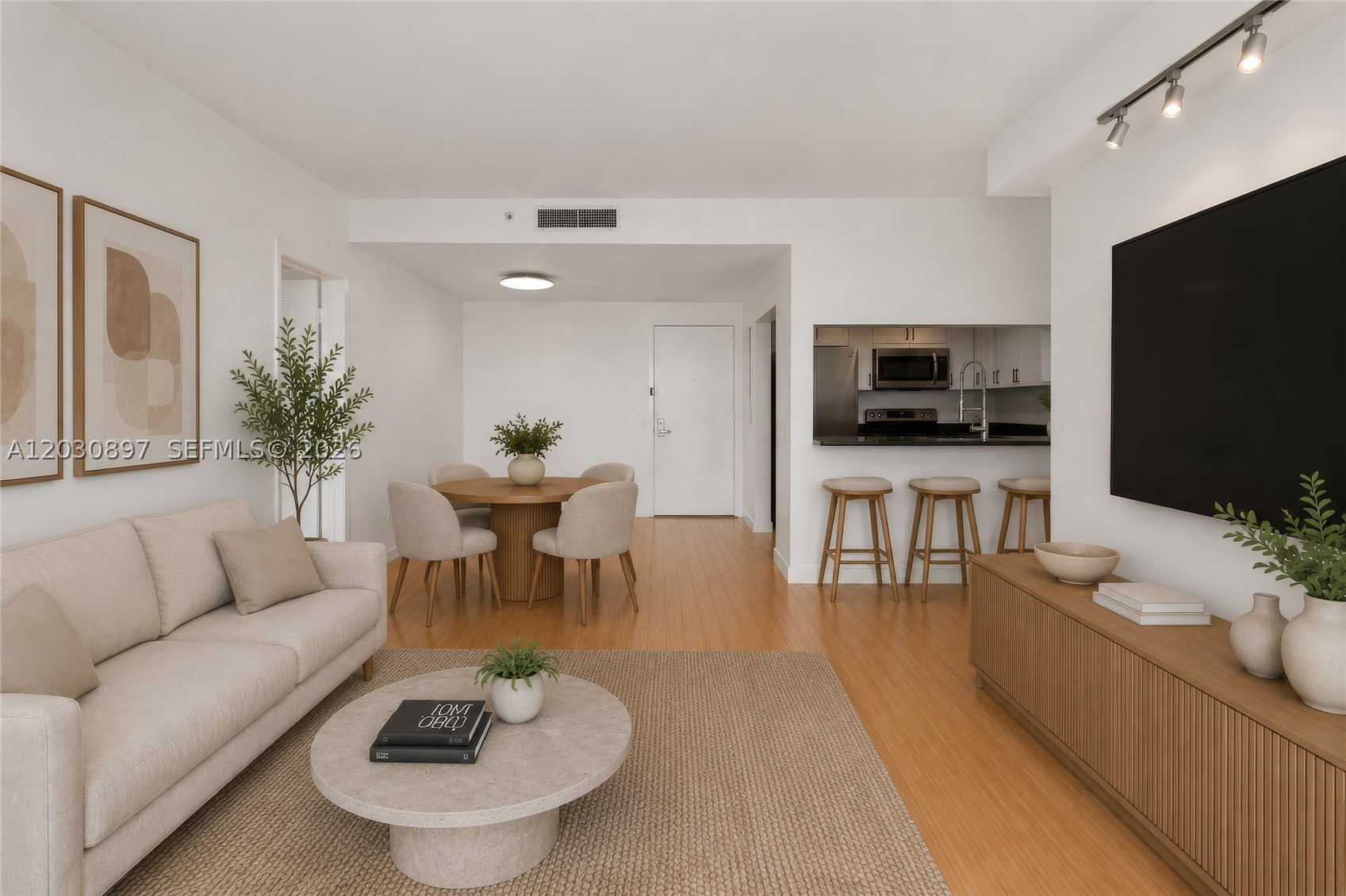 THE METROPOLITAN CONDO - Residential Lease