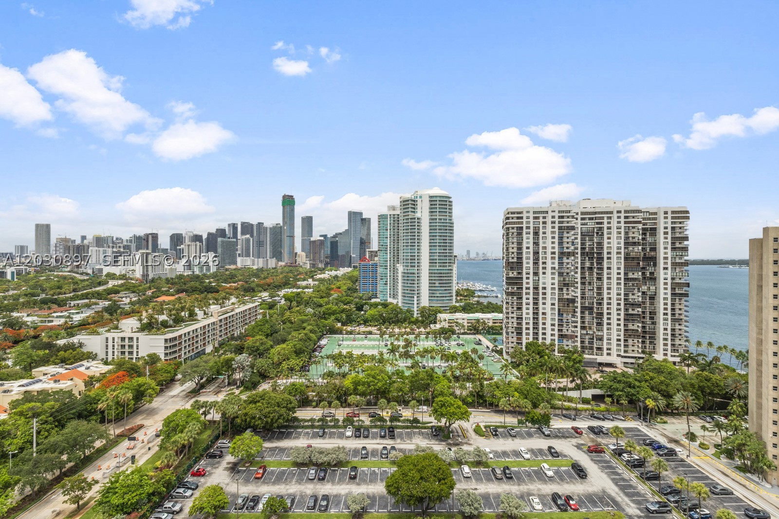 THE METROPOLITAN CONDO - Residential Lease