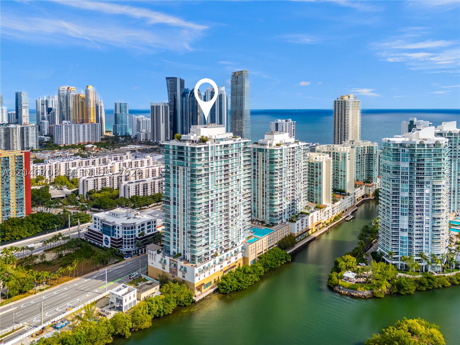 PARQUE TOWERS CONDO - Residential