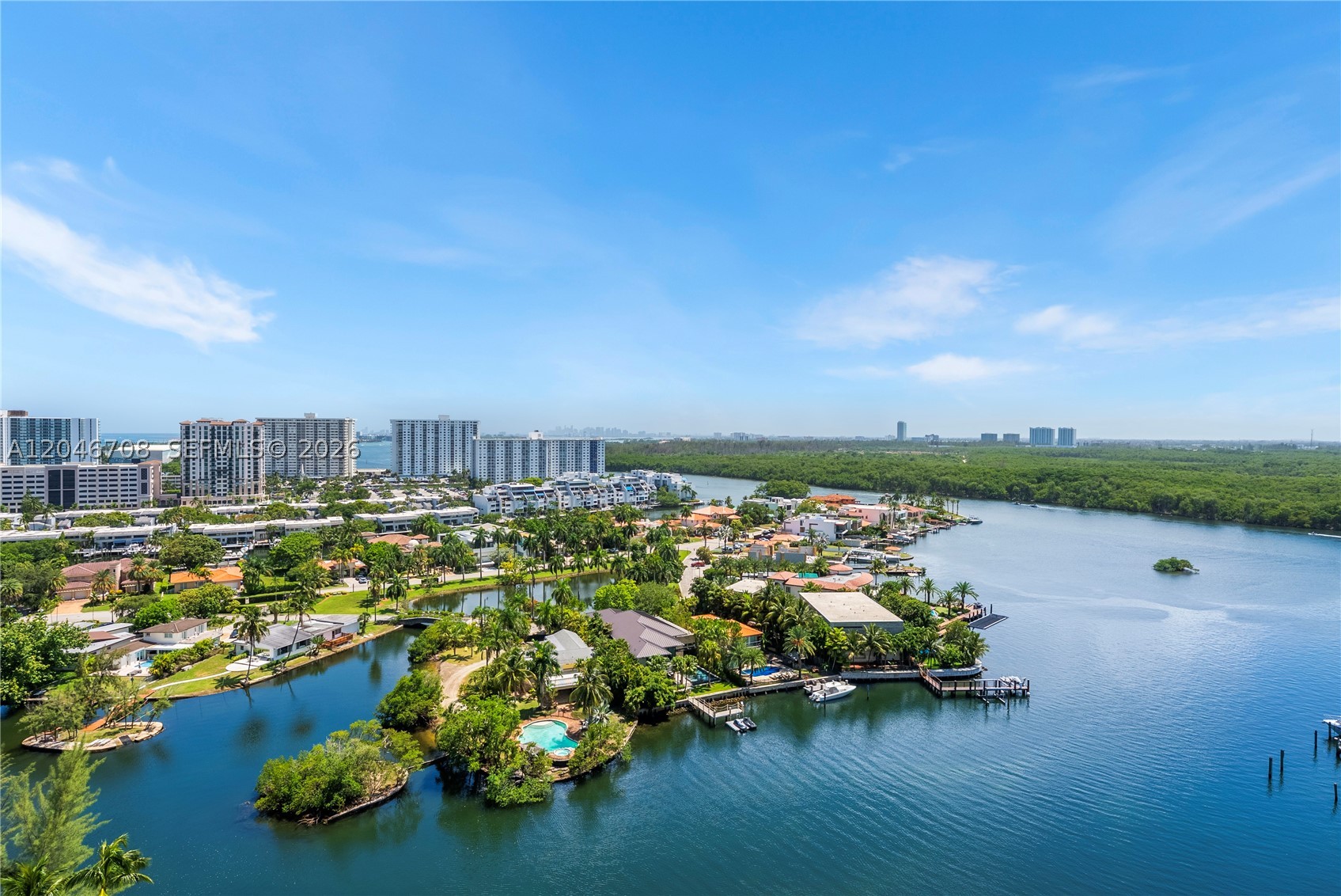 PARQUE TOWERS CONDO - Residential