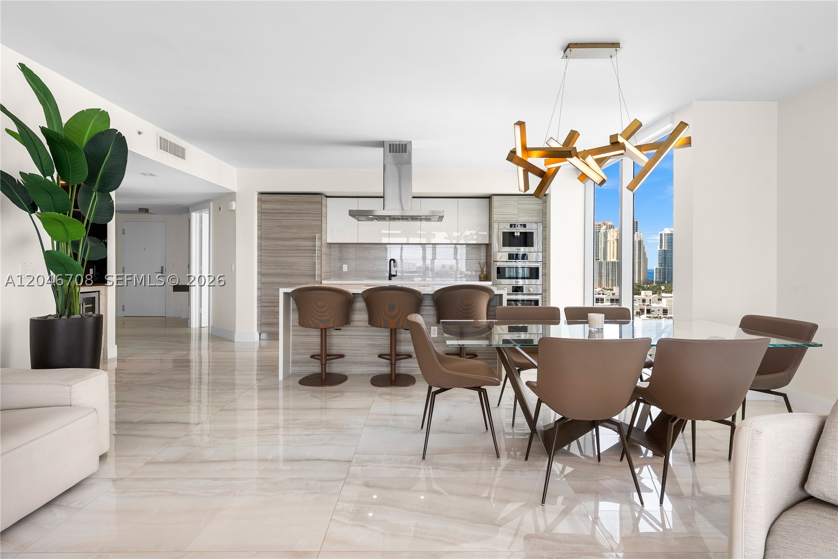 PARQUE TOWERS CONDO - Residential