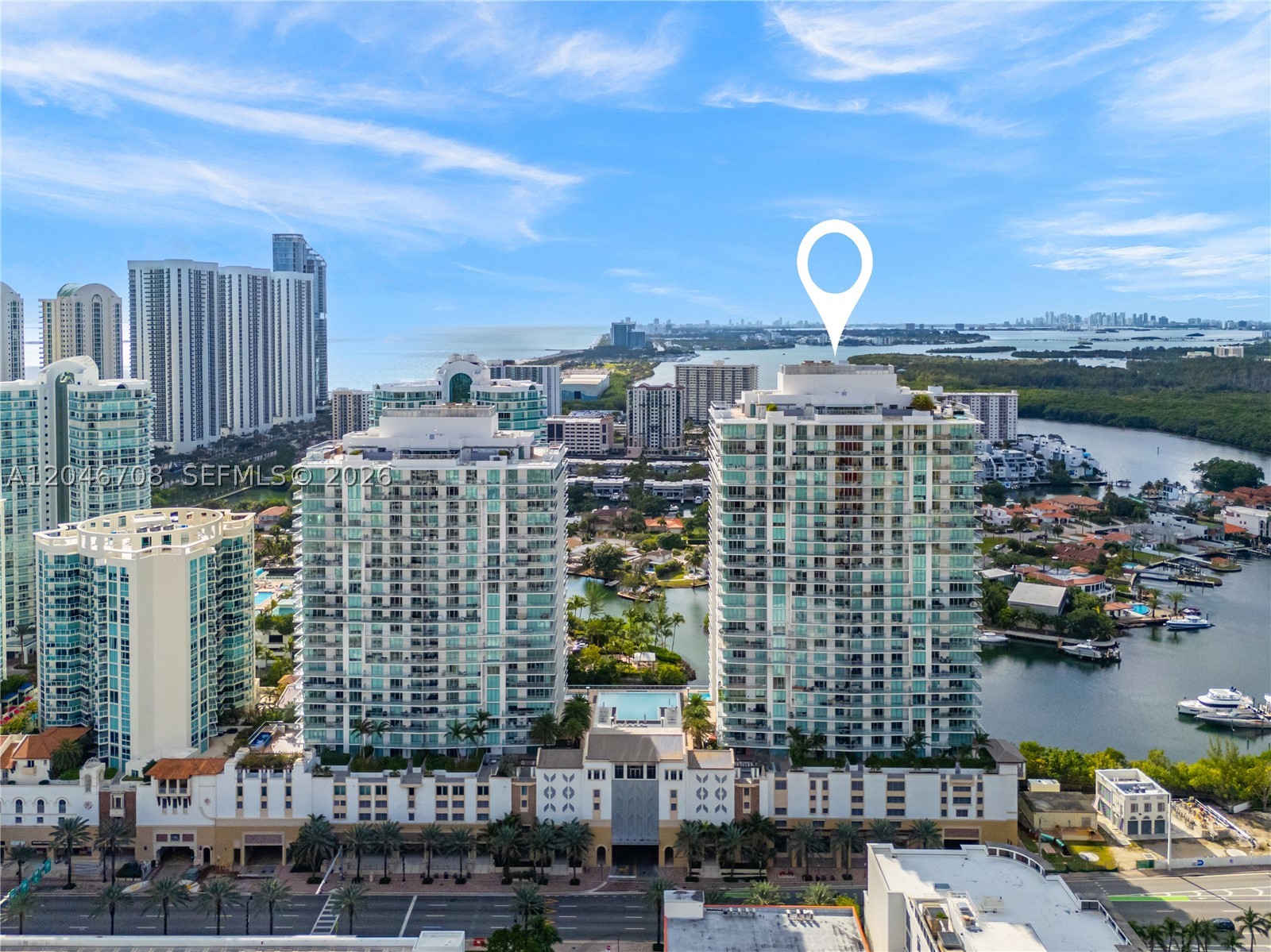 PARQUE TOWERS CONDO - Residential