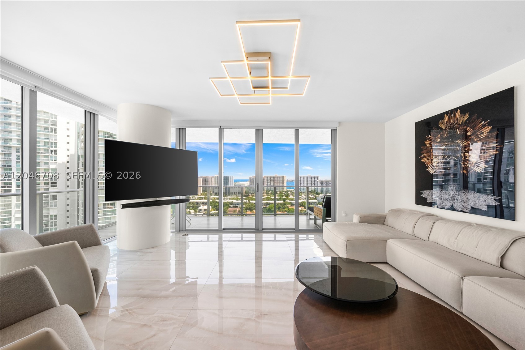 PARQUE TOWERS CONDO - Residential