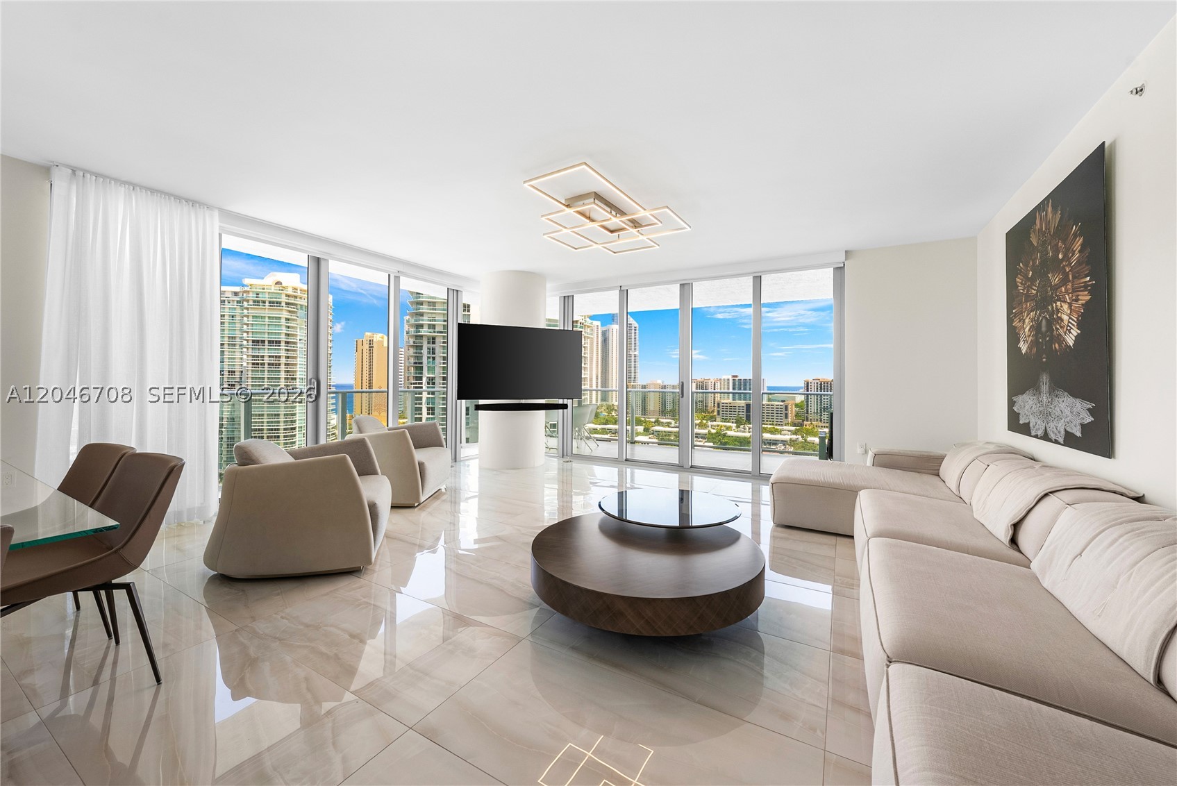 PARQUE TOWERS CONDO - Residential