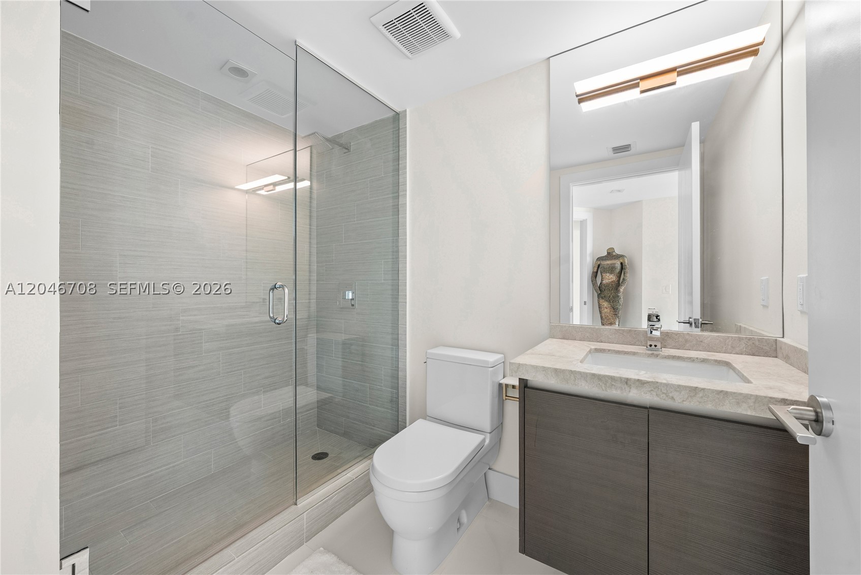 PARQUE TOWERS CONDO - Residential