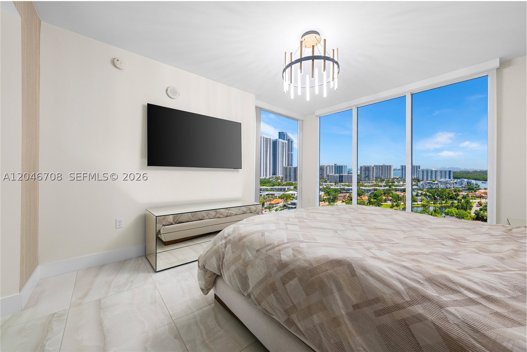PARQUE TOWERS CONDO - Residential