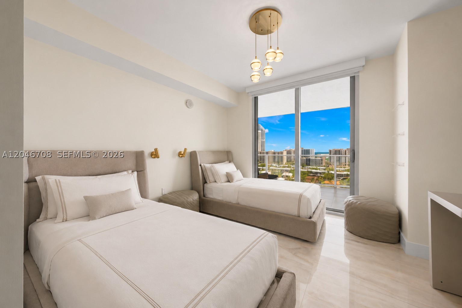 PARQUE TOWERS CONDO - Residential