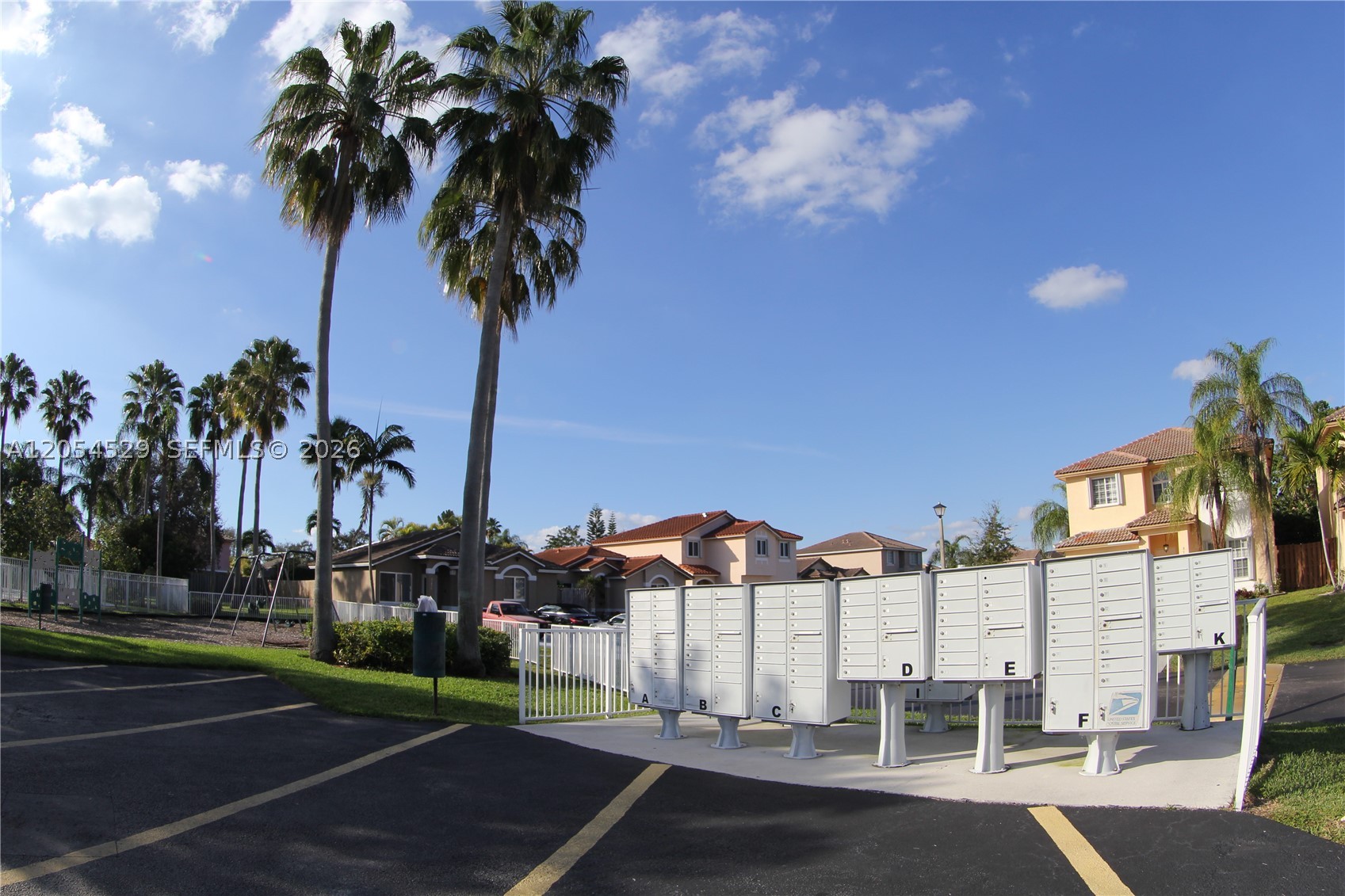 LAKES BY THE BAY SEC 9 AM - Residential Lease