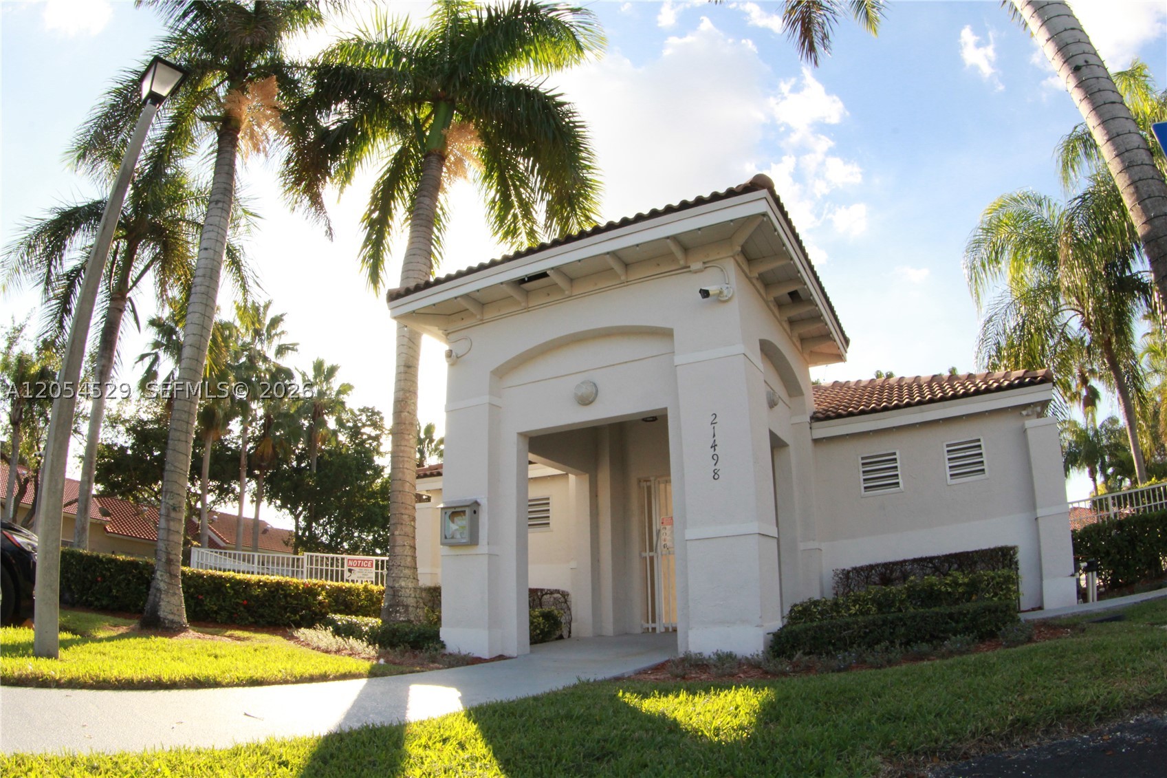 LAKES BY THE BAY SEC 9 AM - Residential Lease
