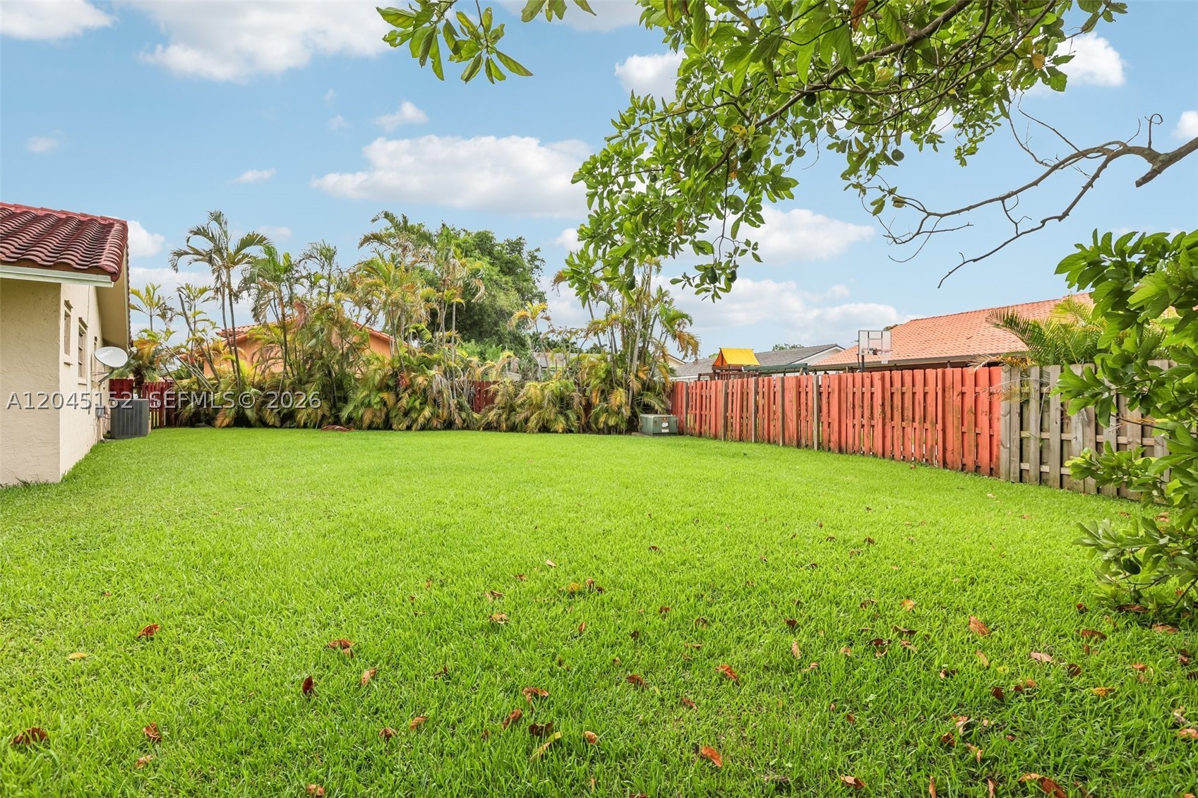 UNIV PARK EAST SEC 1 - Residential