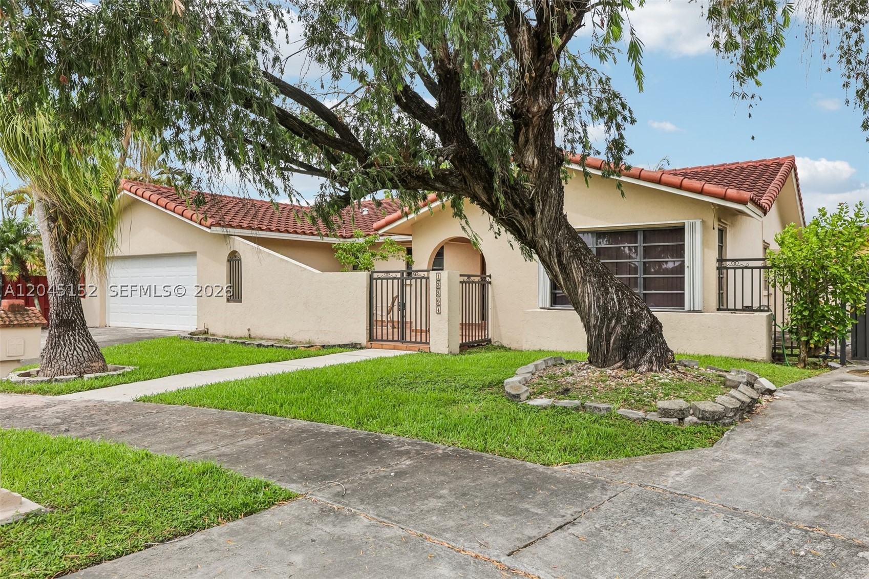 UNIV PARK EAST SEC 1 - Residential