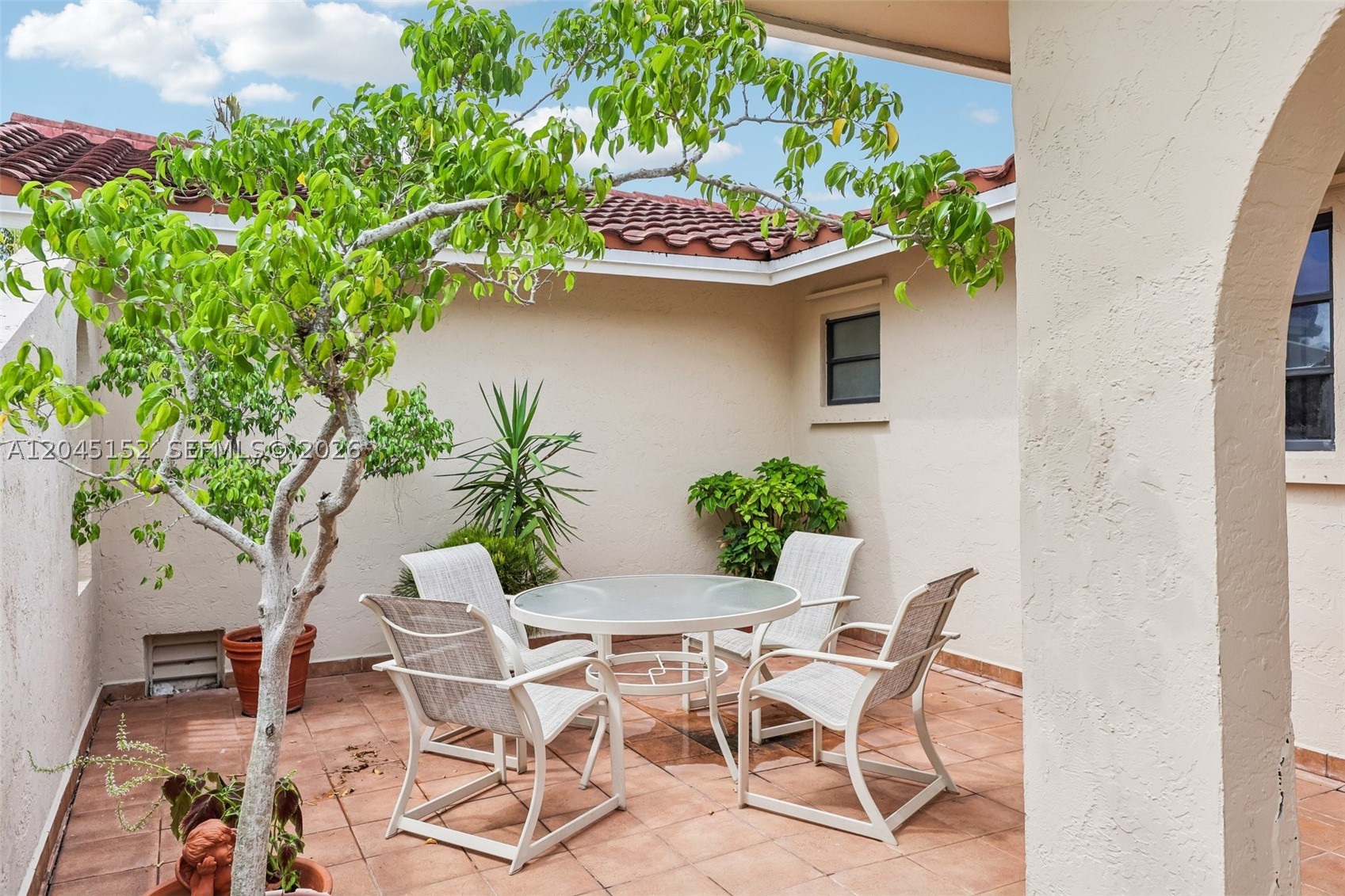 UNIV PARK EAST SEC 1 - Residential