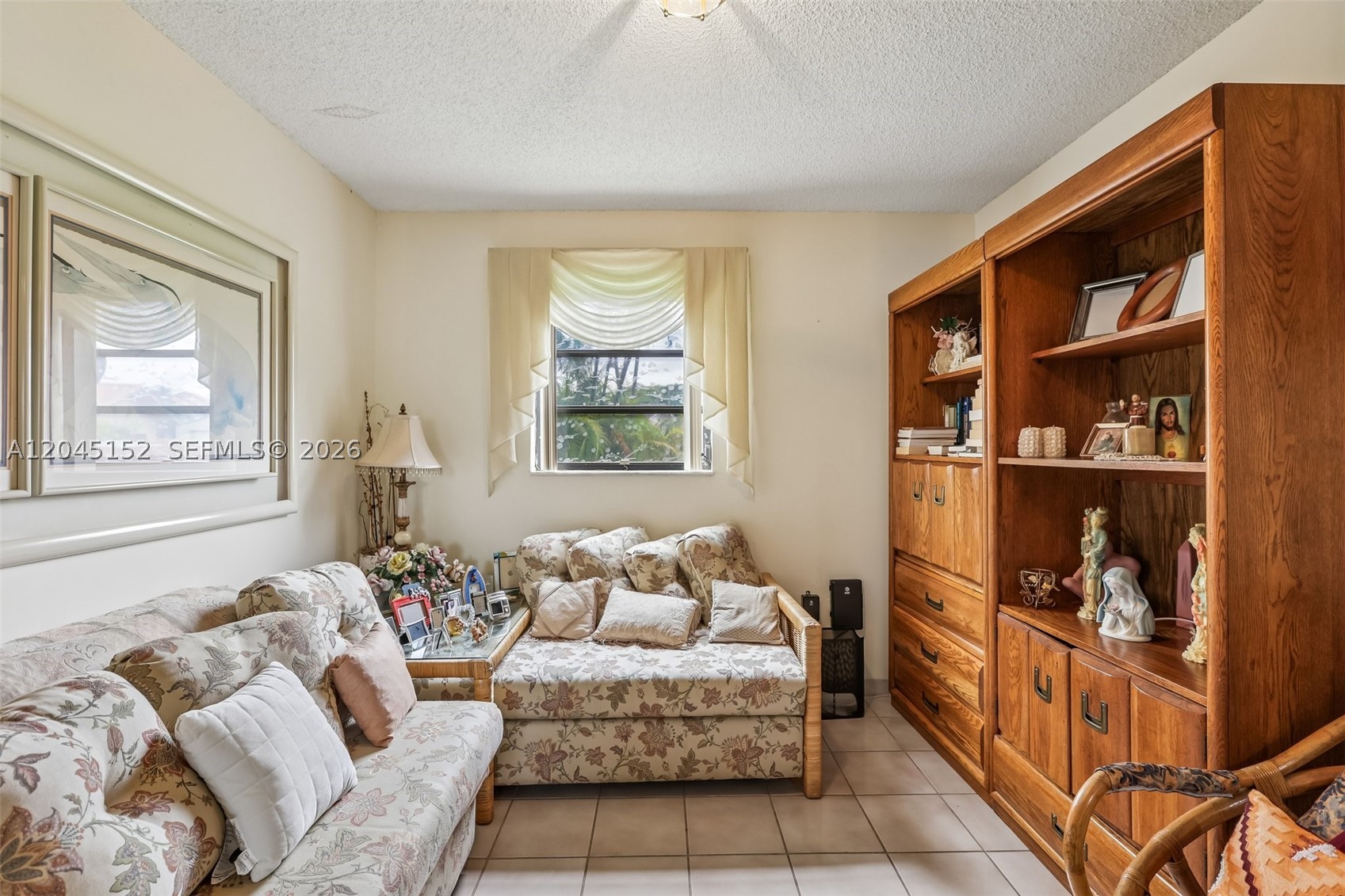 UNIV PARK EAST SEC 1 - Residential