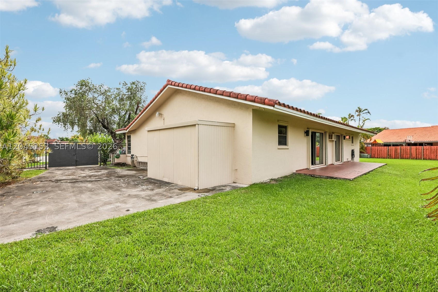UNIV PARK EAST SEC 1 - Residential