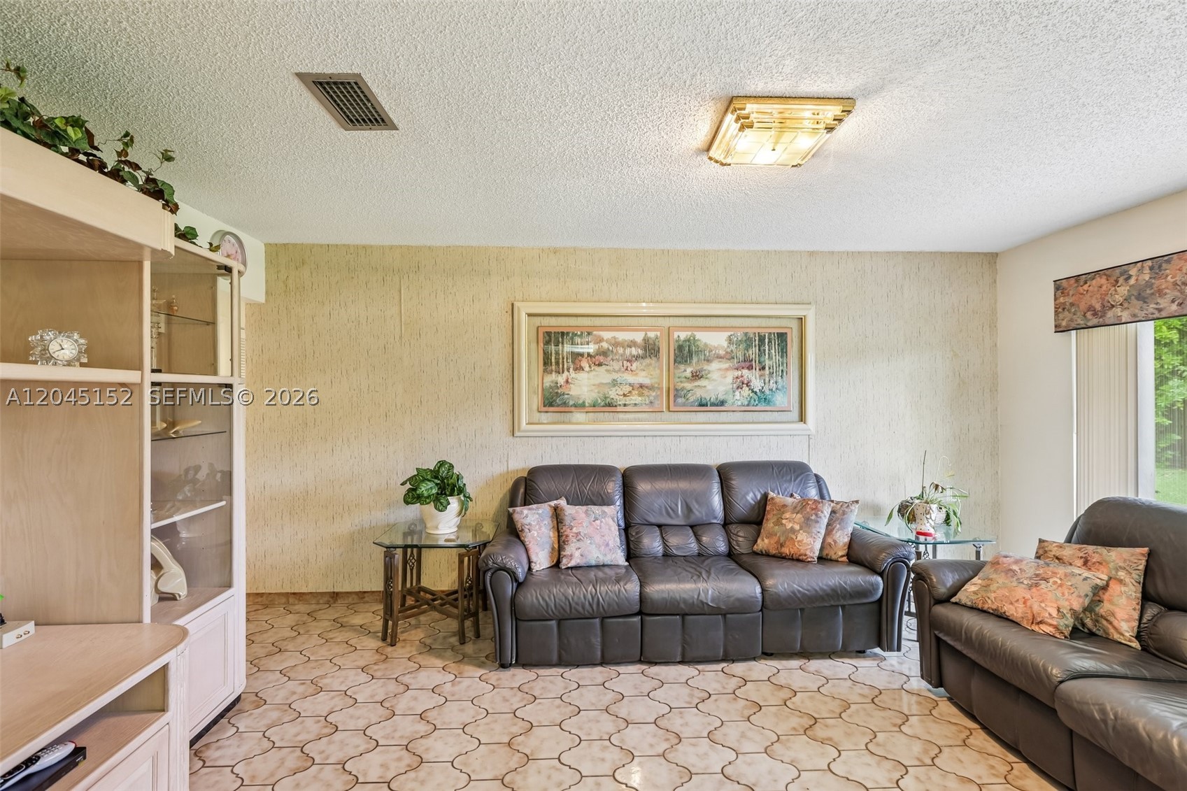 UNIV PARK EAST SEC 1 - Residential