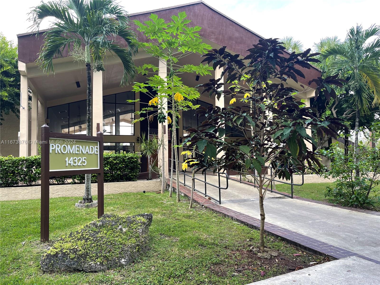 PROMENADE AT KENDALE LAKE - Residential Lease