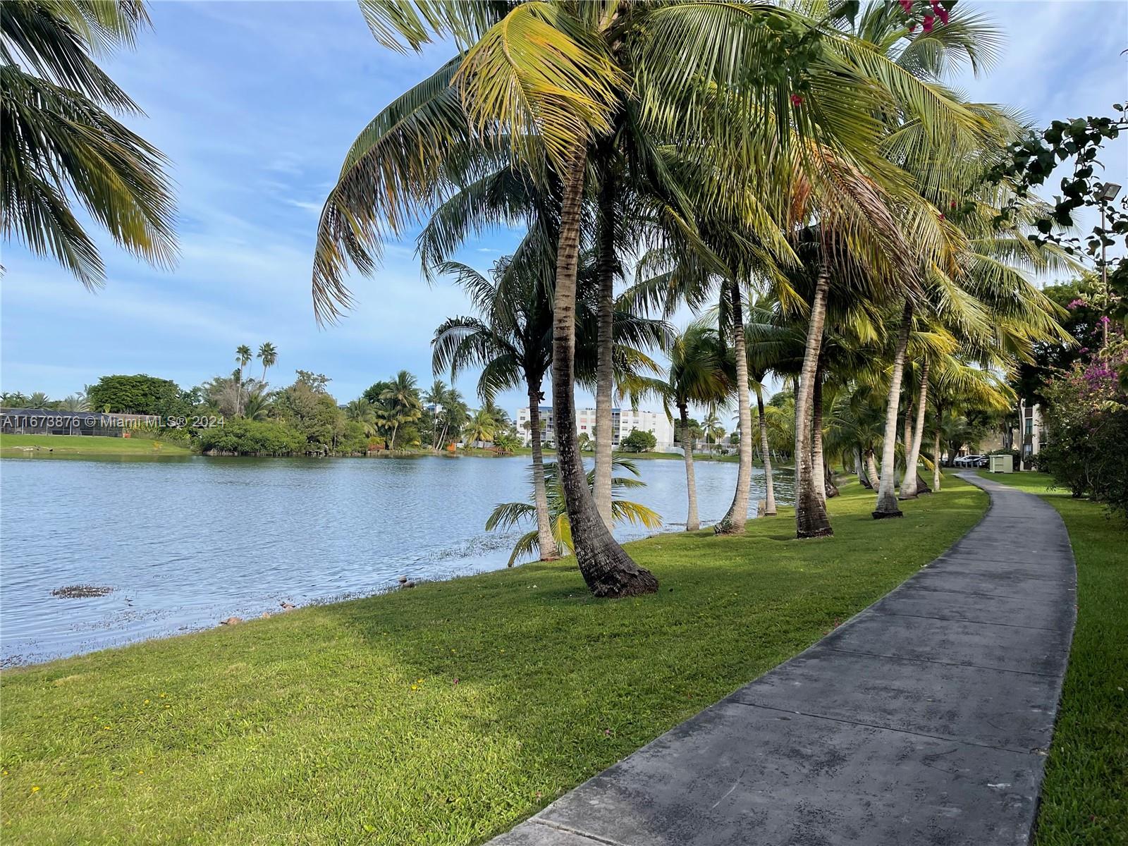 PROMENADE AT KENDALE LAKE - Residential Lease