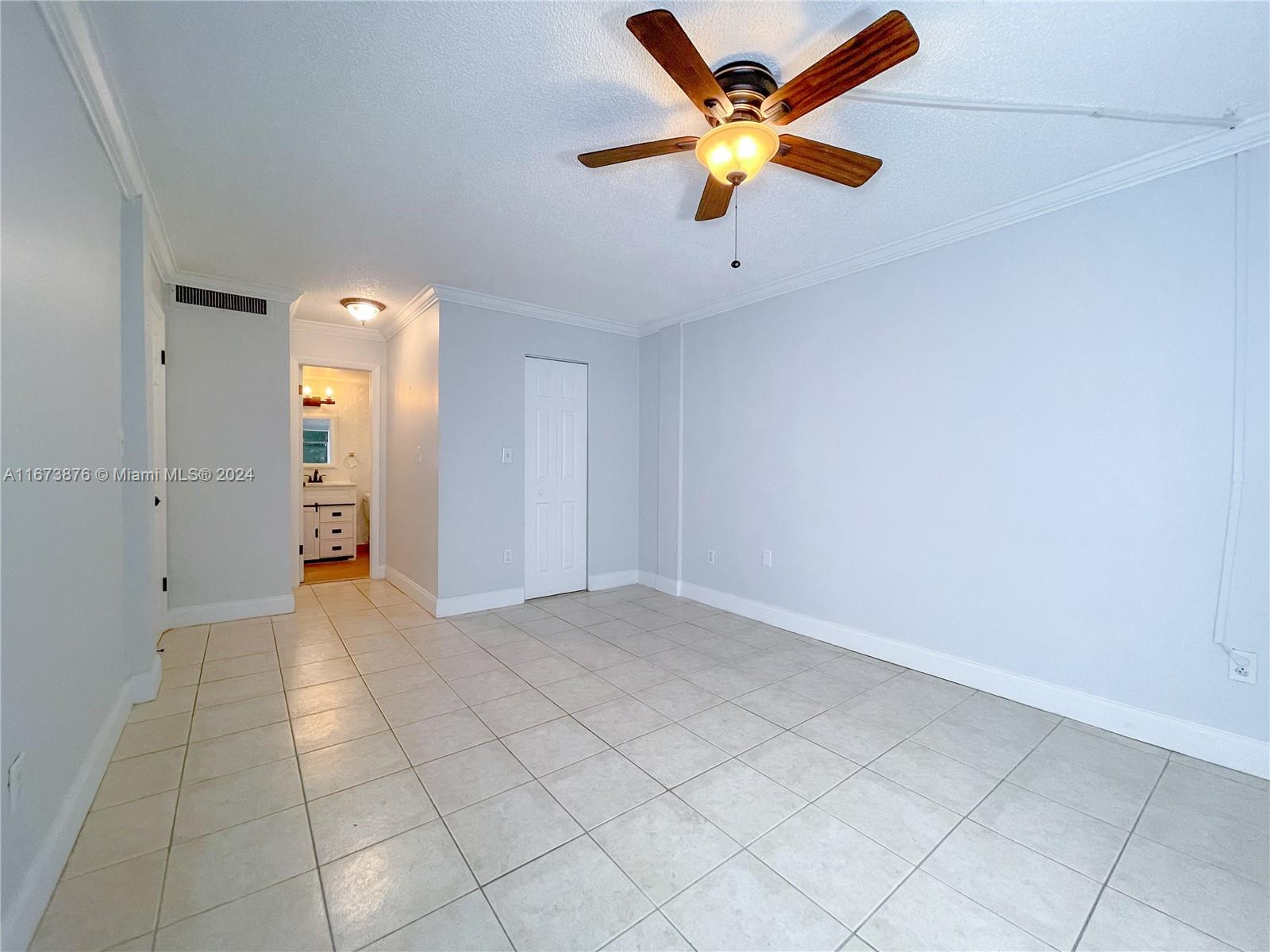 PROMENADE AT KENDALE LAKE - Residential Lease