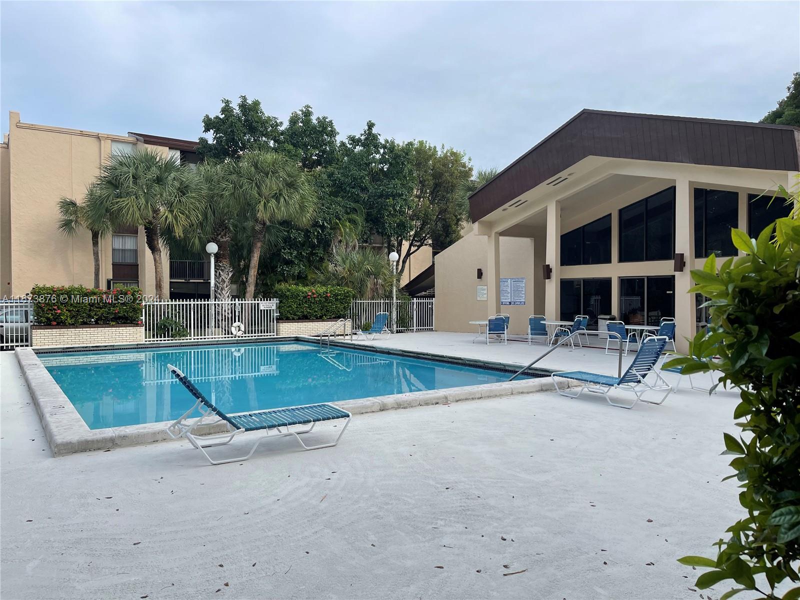 PROMENADE AT KENDALE LAKE - Residential Lease